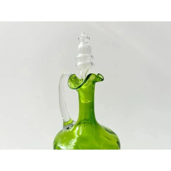Antique Victorian 19th century green Handblown Vintage Glass Decanter w/ Stopper - Picture 9 of 10